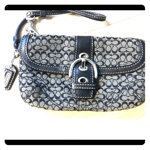 Coach Wristlet - Picture 1 of 5